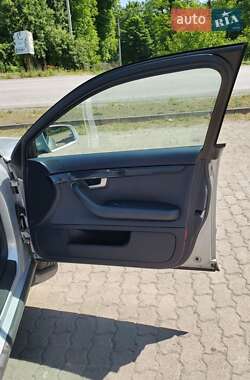 Універсал Audi A4 2002 в Бурштині