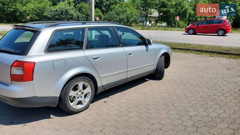 Універсал Audi A4 2002 в Бурштині