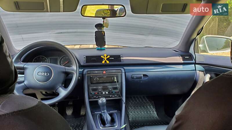 Універсал Audi A4 2002 в Бурштині