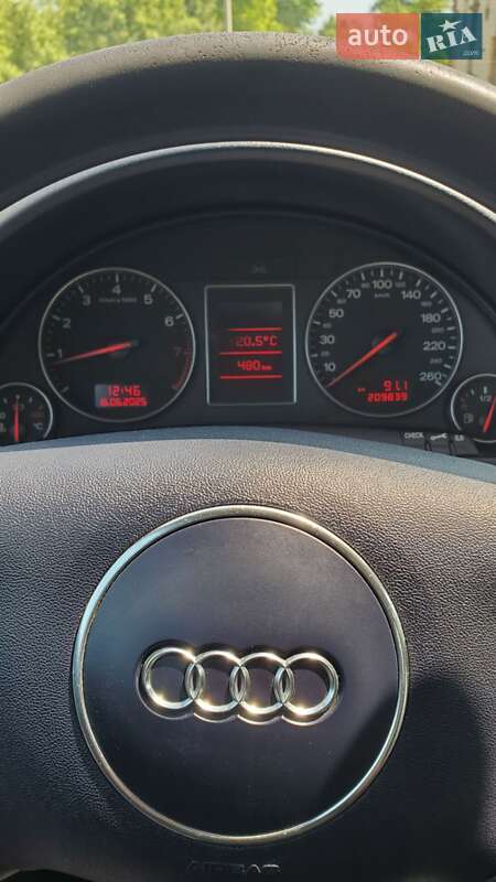 Універсал Audi A4 2002 в Бурштині