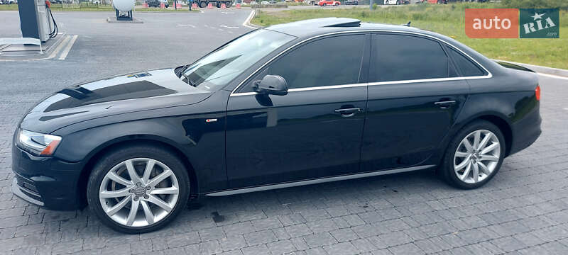 Седан Audi A4 2013 в Львове