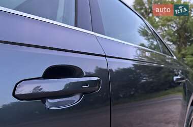 Седан Audi A4 2016 в 
