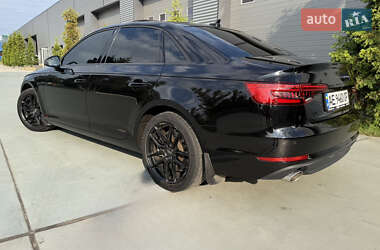 Седан Audi A4 2016 в 