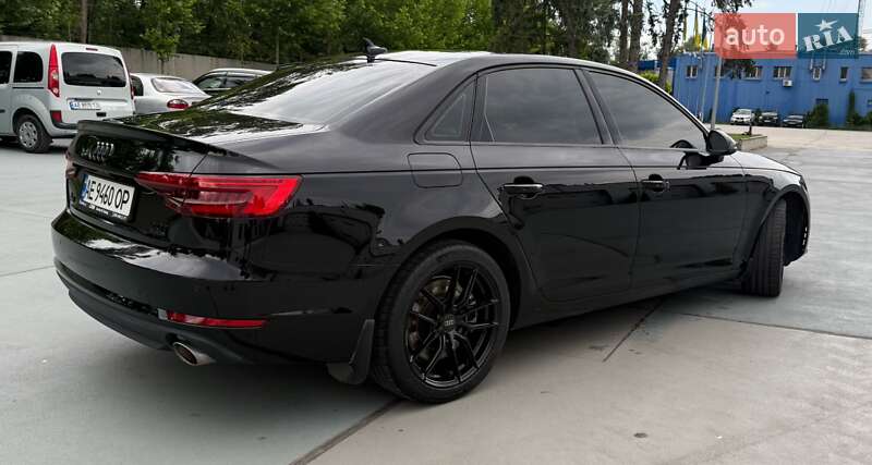 Седан Audi A4 2016 в Дніпрі