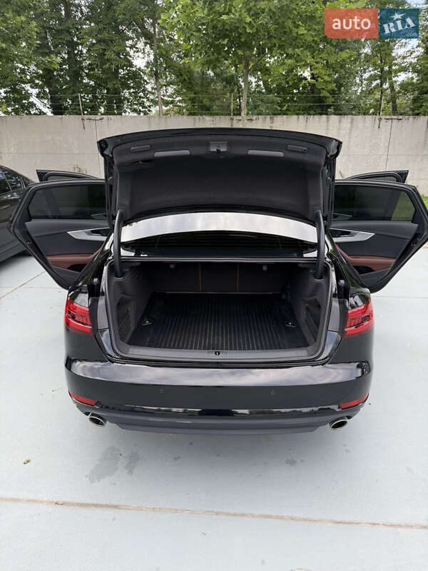 Седан Audi A4 2016 в Дніпрі