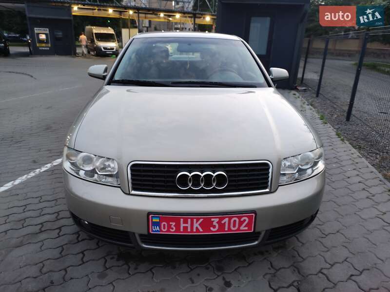 Седан Audi A4 2003 в 