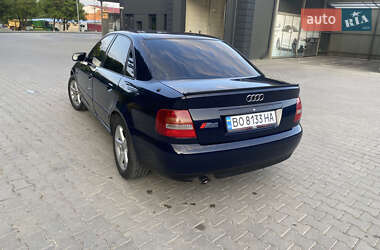Седан Audi A4 2000 в 