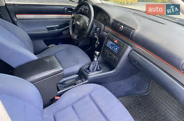 Седан Audi A4 2000 в 