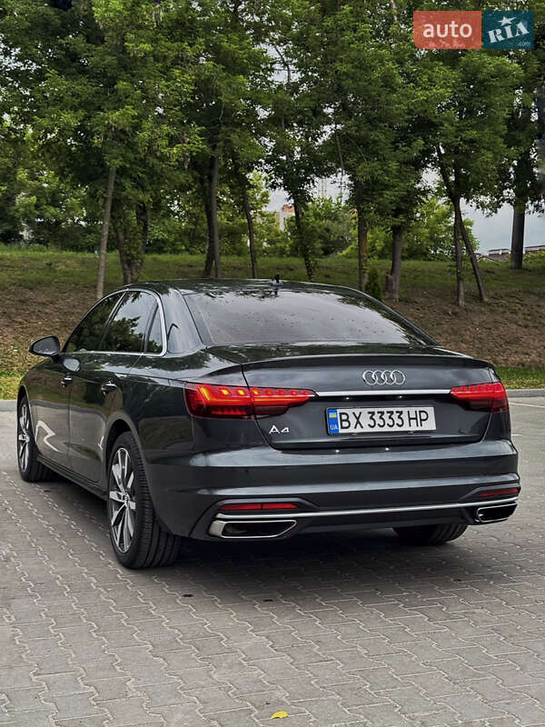Седан Audi A4 2019 в Хмельницькому