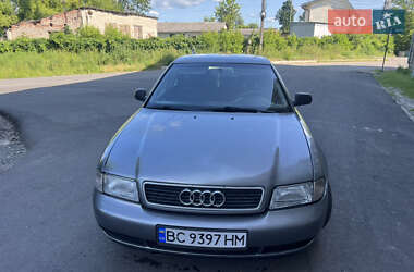 Седан Audi A4 1996 в 
