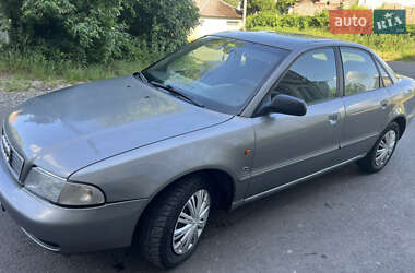 Седан Audi A4 1996 в 