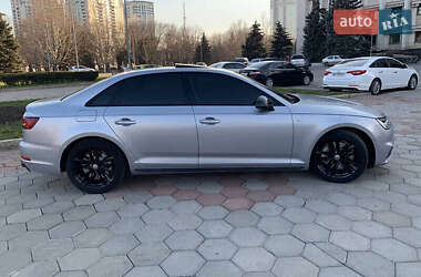 Седан Audi A4 2017 в 