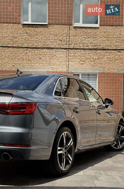 Седан Audi A4 2016 в 