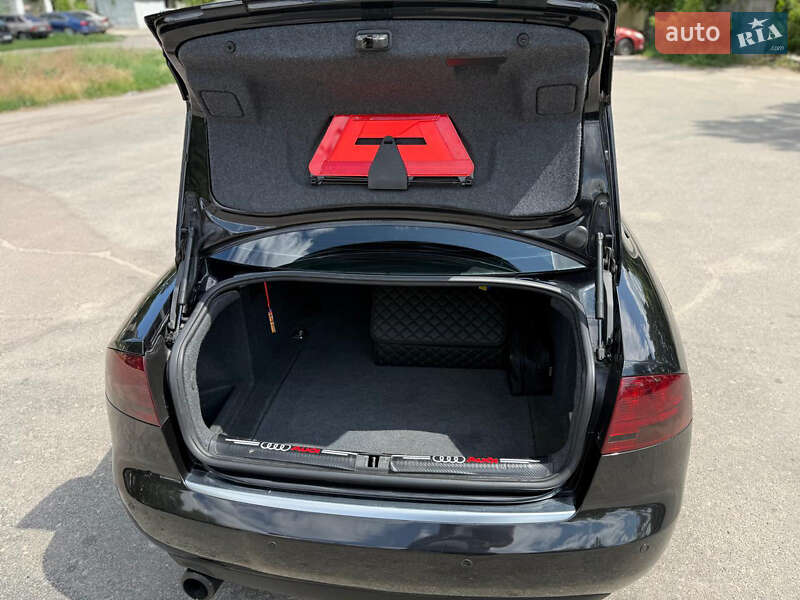 Седан Audi A4 2006 в Кропивницком