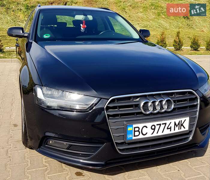 Универсал Audi A4 2012 в 
