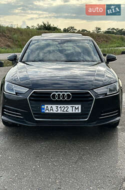 Седан Audi A4 2016 в 