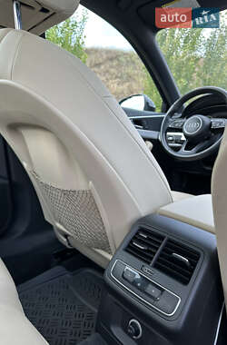 Седан Audi A4 2016 в 