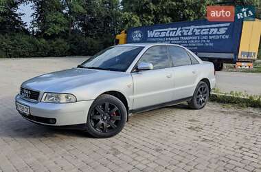 Седан Audi A4 1999 в 
