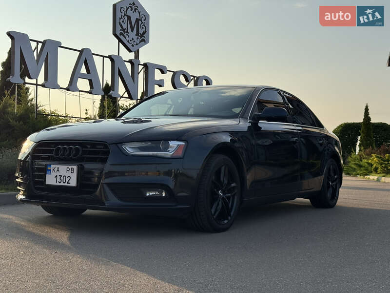 Седан Audi A4 2012 в Киеве