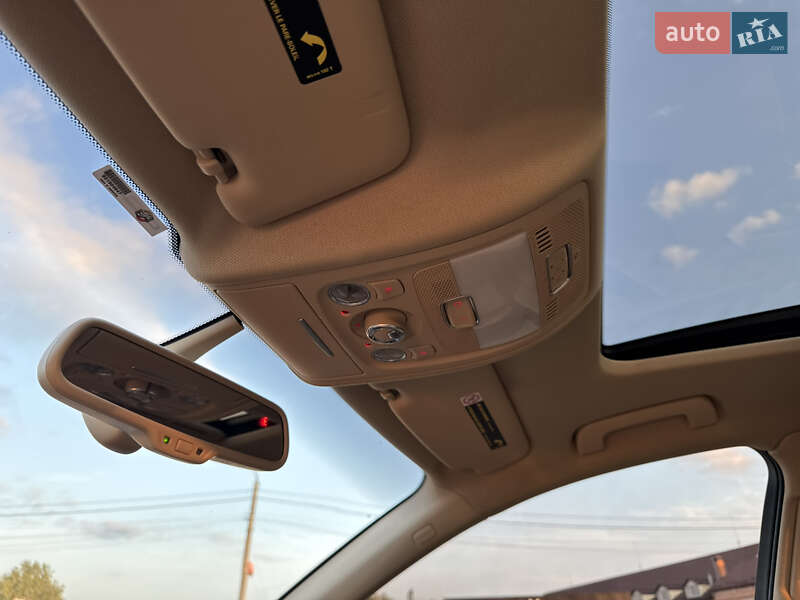 Седан Audi A4 2012 в Киеве