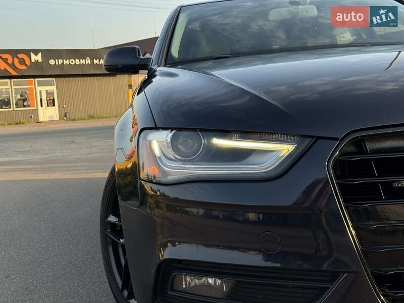Седан Audi A4 2012 в Киеве