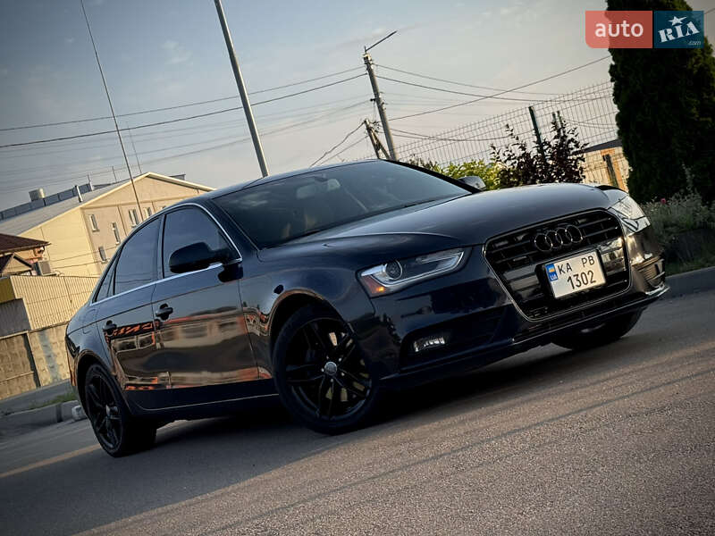Седан Audi A4 2012 в Киеве