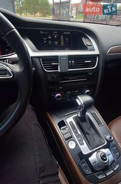 Седан Audi A4 2015 в 