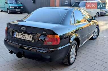 Седан Audi A4 1996 в 