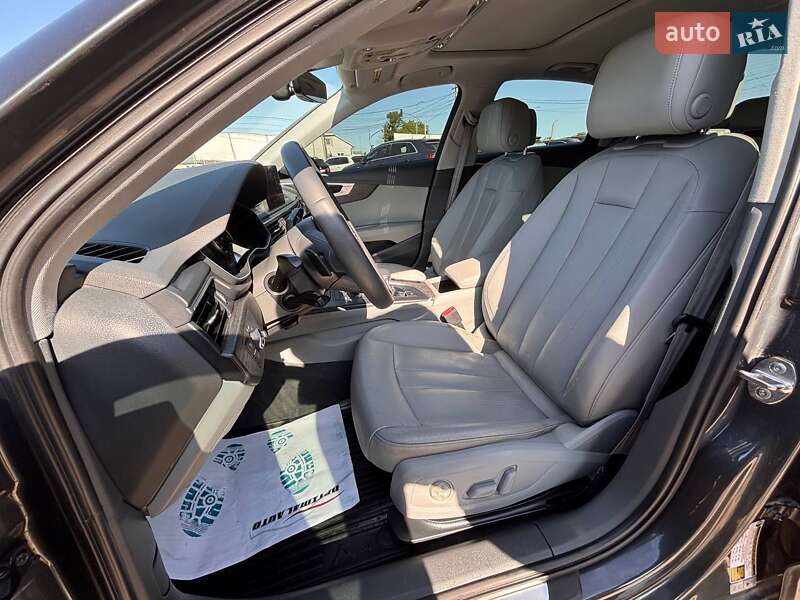 Седан Audi A4 2017 в Львове