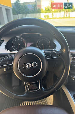 Седан Audi A4 2015 в 