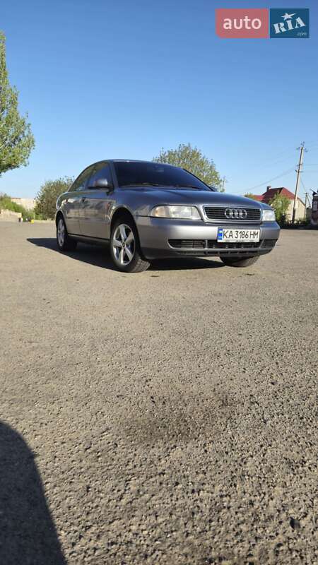 Седан Audi A4 1996 в Николаеве фото 3 Седан Audi A4 1996 в Николаеве