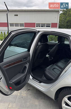 Седан Audi A4 2013 в 