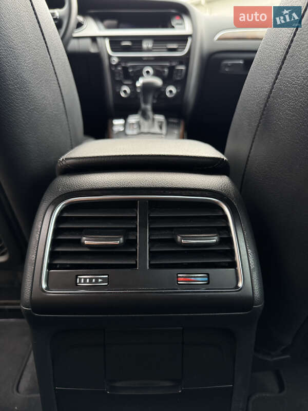 Седан Audi A4 2013 в Киеве