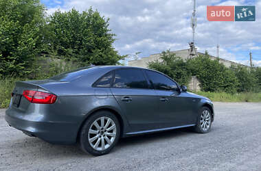 Седан Audi A4 2015 в 