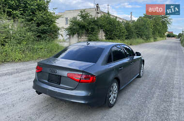 Седан Audi A4 2015 в 