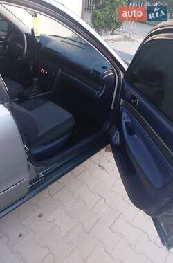 Седан Audi A4 1995 в 