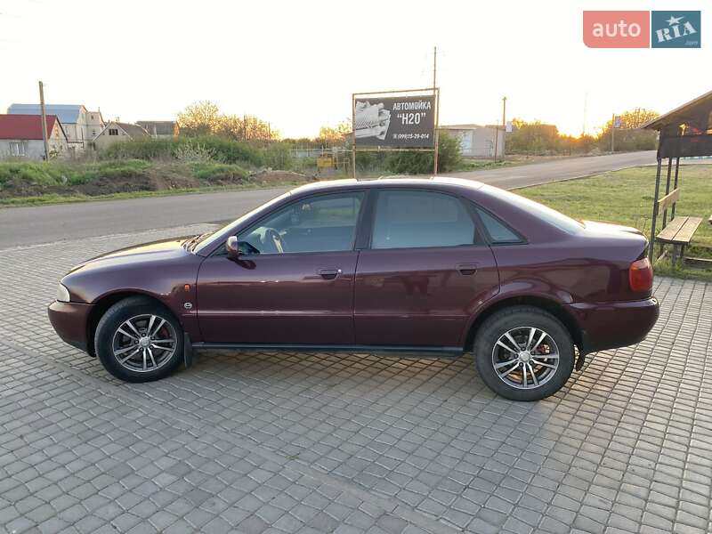 Седан Audi A4 1995 в Раздельной фото 11 Седан Audi A4 1995 в Раздельной