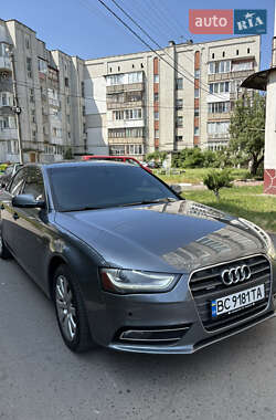 Седан Audi A4 2012 в 