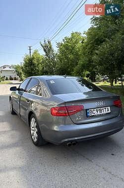 Седан Audi A4 2012 в 