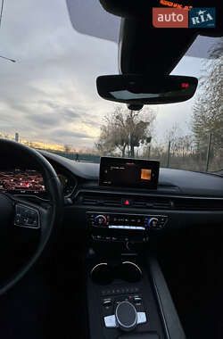 Седан Audi A4 2018 в 