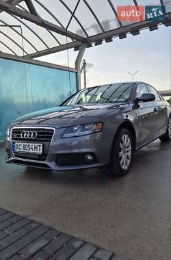 Седан Audi A4 2012 в 