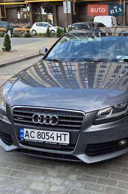 Седан Audi A4 2012 в Луцке