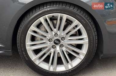 Седан Audi A4 2017 в 