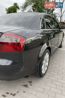 Седан Audi A4 2003 в 