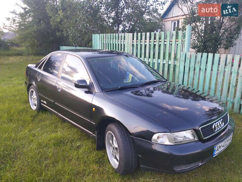 Седан Audi A4 1998 в Житомире