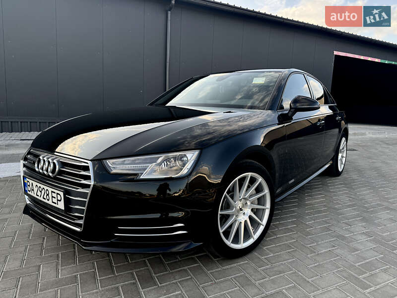 Седан Audi A4 2016 в Новоукраинке