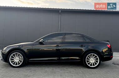 Седан Audi A4 2016 в 