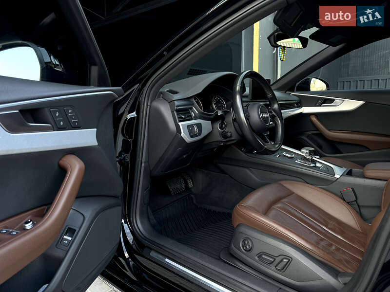 Седан Audi A4 2016 в Новоукраинке
