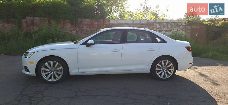 Седан Audi A4 2016 в Коростене
