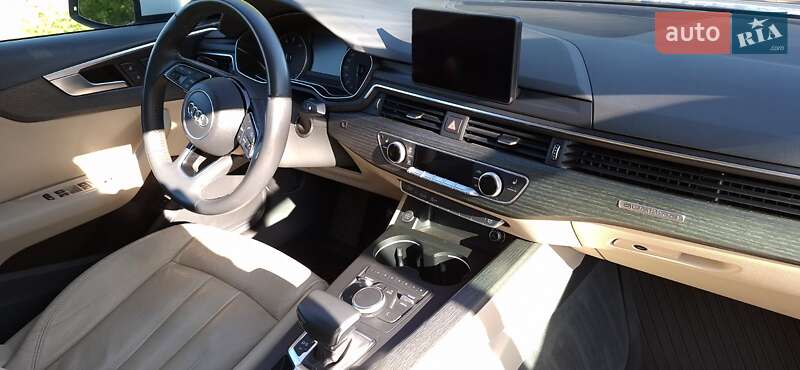 Седан Audi A4 2016 в Коростене